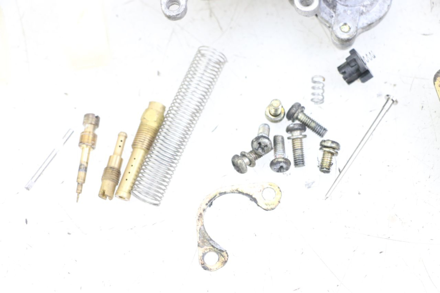 photo de VERGASER KYMCO AGILITY 4T 50 (2005 - 2018) - Staat van het oppervlak