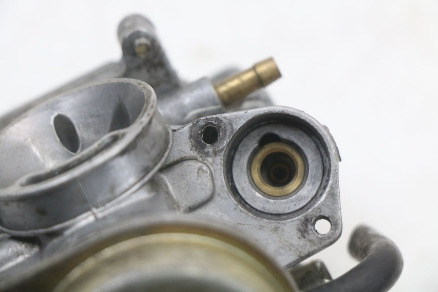 photo de VERGASER KYMCO AGILITY 4T 50 (2005 - 2018) - Bevestigingspunten