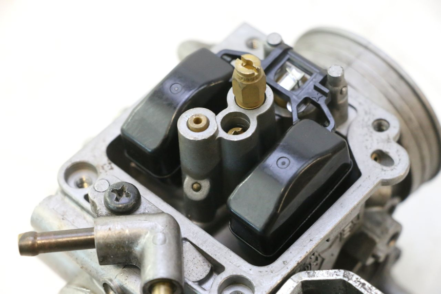 photo de CARBURATEUR APRILIA ATLANTIC S 125 (2010 - 2013) - Bevestigingspunten