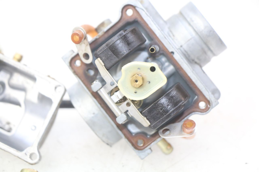 photo de VERGASER YAMAHA BLASTER 200 (2003 - 2007) - Kenmerkende details