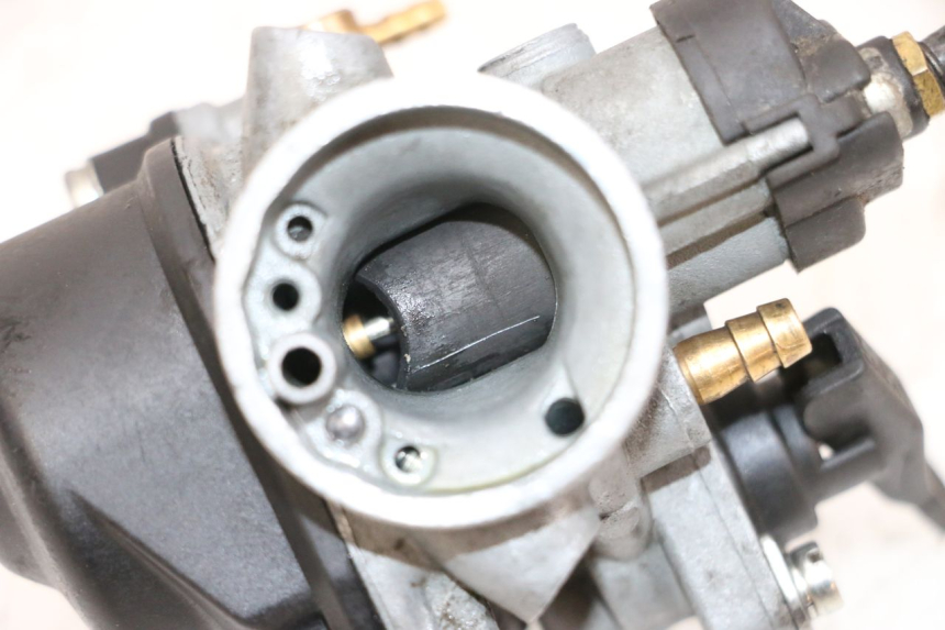 photo de VERGASER MBK BOOSTER SPIRIT NAKED 50 (2004 - 2017) - Kenmerkende details