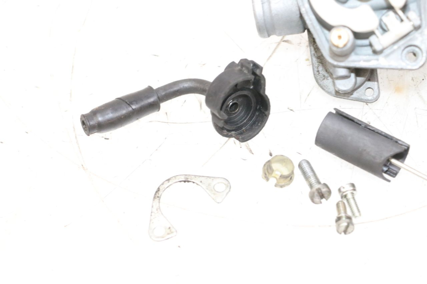 photo de VERGASER MBK BOOSTER SPIRIT NAKED 50 (2004 - 2017) - Detailaanzicht