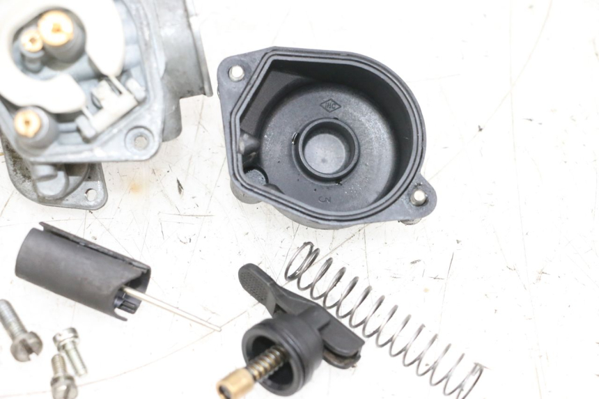 photo de VERGASER MBK BOOSTER SPIRIT NAKED 50 (2004 - 2017) - Visuele inspectie