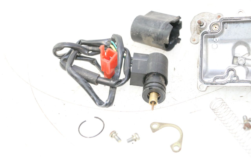photo de CARBURATEUR BAOTIAN BT 49 QT-7 50 (2006 - 2009) - Alternatieve hoek