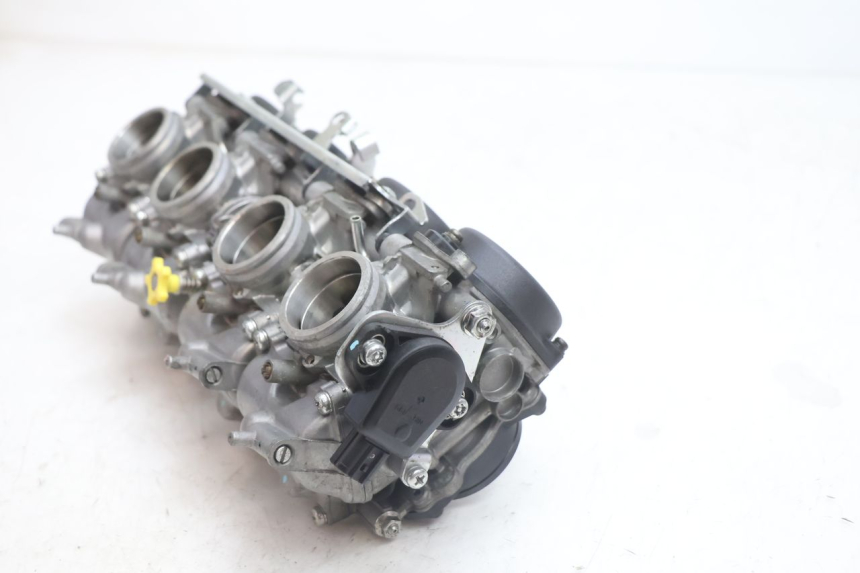 photo de CARBURATEUR HONDA CB F HORNET 600 (2005 - 2006) - Andere kijkhoek