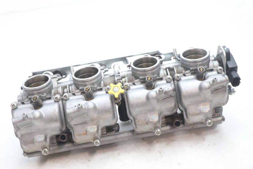 photo de CARBURATEUR HONDA CB F HORNET 600 (2005 - 2006) - Bevestigingspunten