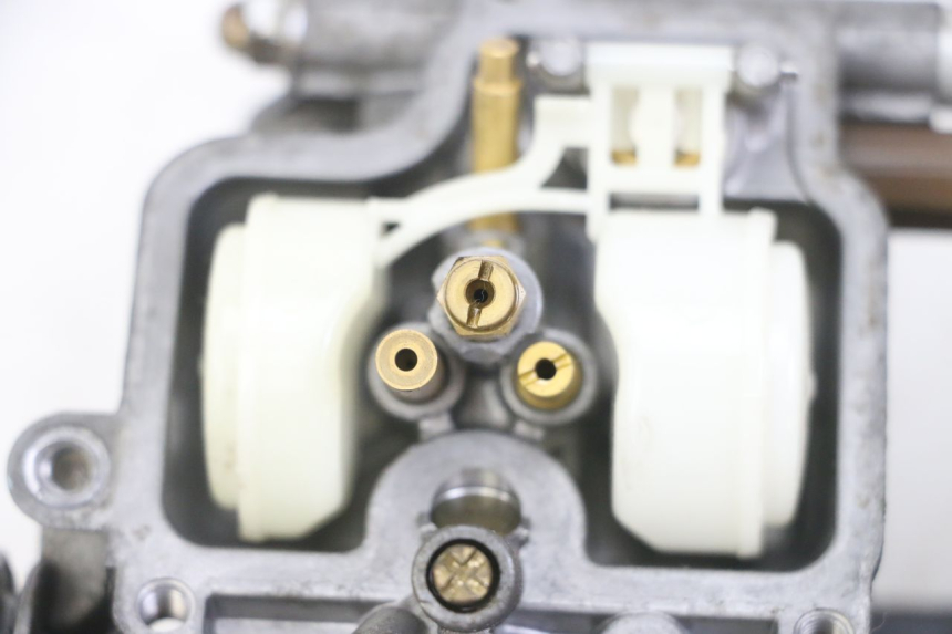 photo de VERGASER HONDA CBF 500 (2004 - 2007) - Overzicht