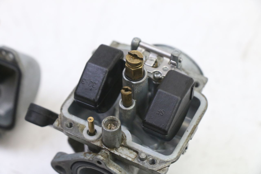 photo de VERGASER CCR DIRT BIKE 125 - Kenmerkende details