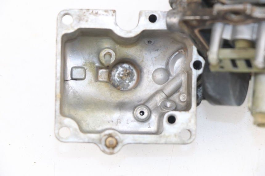 photo de VERGASER SUZUKI DR DJEBEL 600 (1985 - 1990) - Kenmerkende details
