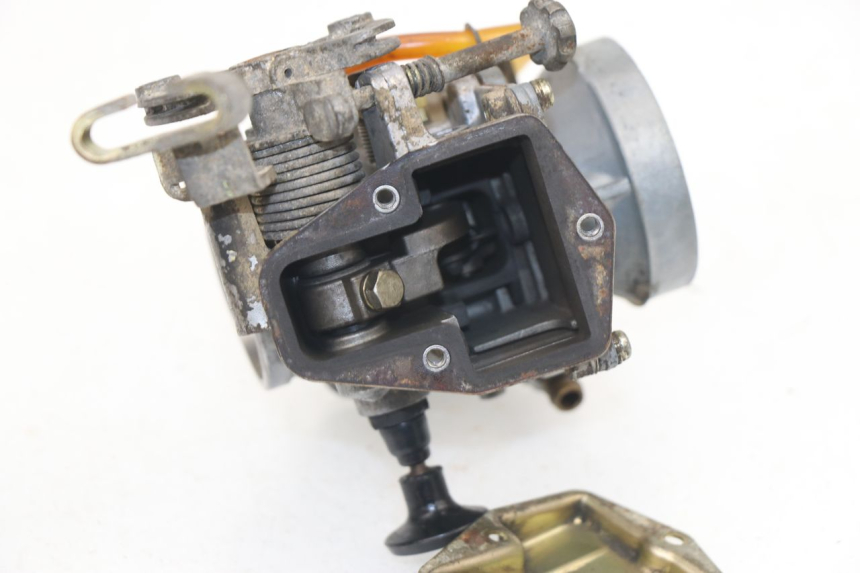 photo de VERGASER SUZUKI DR DJEBEL 600 (1985 - 1990) - Bevestigingspunten
