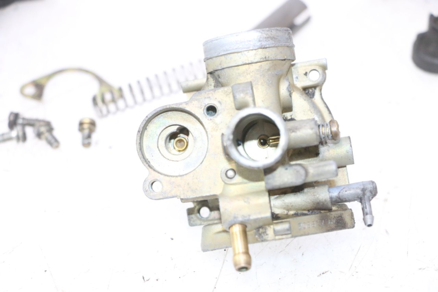 photo de VERGASER PEUGEOT ELYSTAR 50 (2002 - 2014) - Kenmerkende details