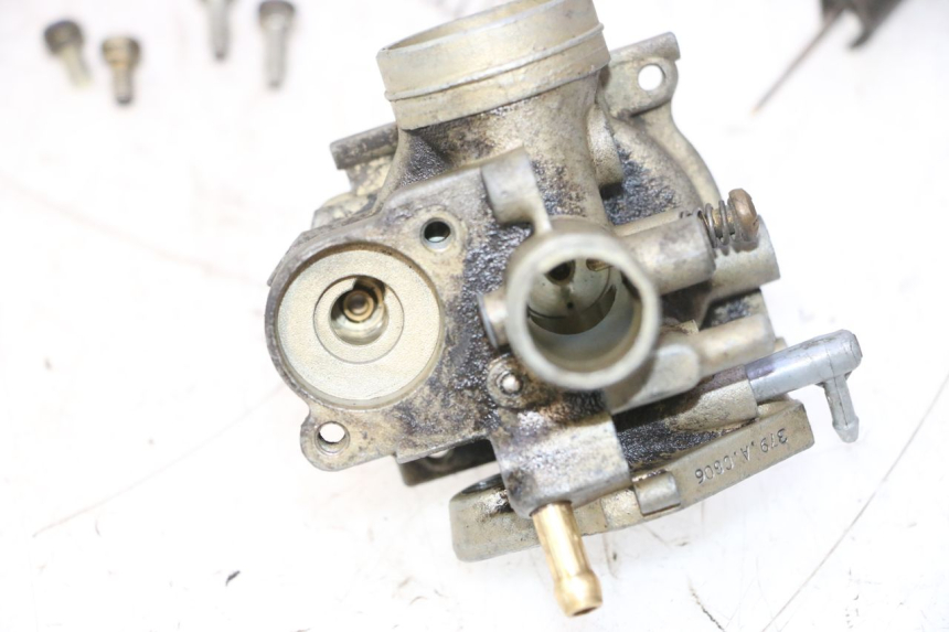 photo de VERGASER PEUGEOT ELYSTAR 50 (2002 - 2014) - Kenmerkende details
