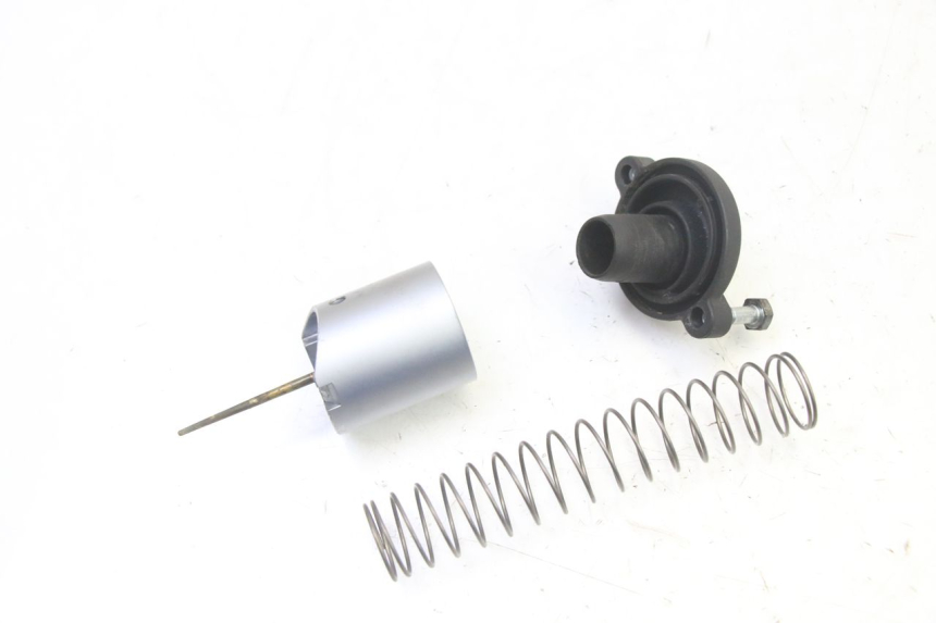 photo de VERGASER APRILIA ETX 125 (1998 - 2002) - Zoom op componenten