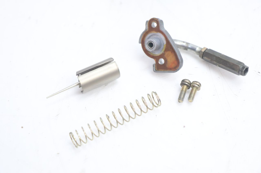 photo de CARBURATEUR KEEWAY F-ACT NAKED 50 (2009 - 2014) - Kenmerkende details