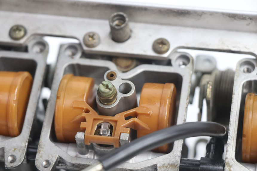 photo de CARBURATEUR KAWASAKI GPX F ZX750F 750 (1986 - 1990) - Productaanzicht