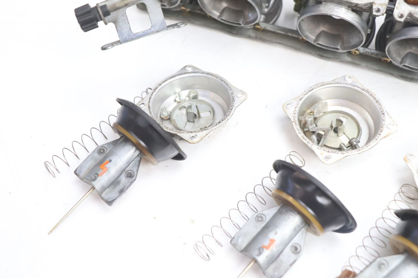 photo de CARBURATEUR KAWASAKI GPX F ZX750F 750 (1986 - 1990) - Detailaanzicht