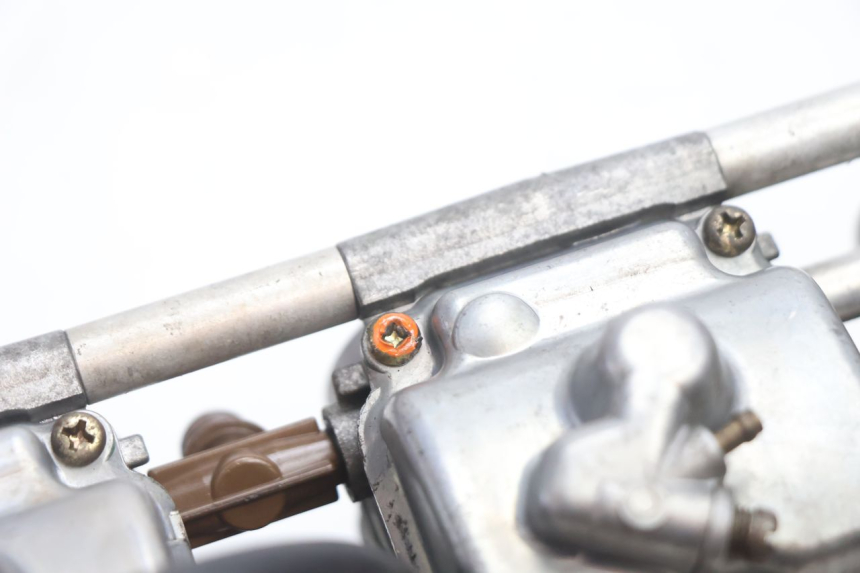 photo de CARBURATEUR SUZUKI GSF N BANDIT 1200 (2001 - 2005) - Overzicht
