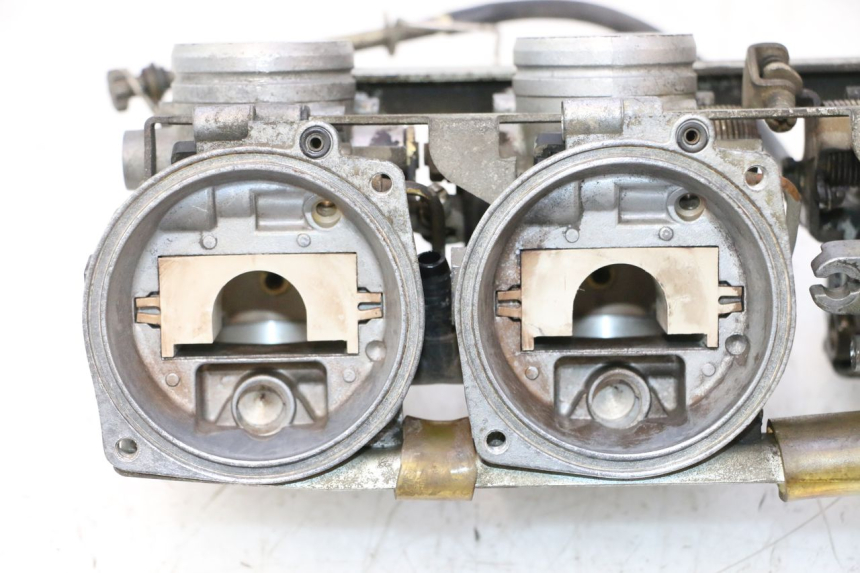 photo de CARBURATEUR SUZUKI GSX F GSXF 750 (1988 - 1998) - Zoom op gebruiksstaat