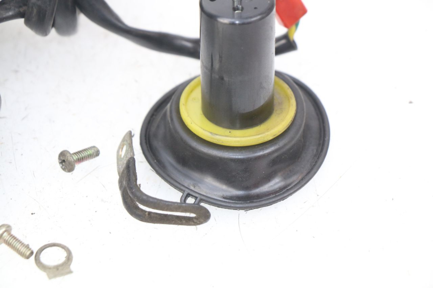 photo de VERGASER HAOTIAN HT125T-2 125 - Gecontroleerd onderdeel