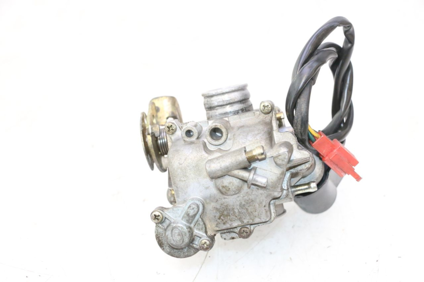 photo de CARBURATEUR BAOTIAN HUASHA HS50QT-7 50 - Technische close-up