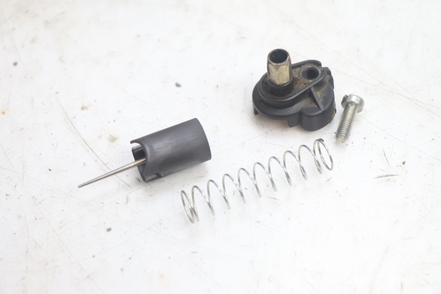 photo de VERGASER PEUGEOT KISBEE 2T 50 (2010 - 2017) - Kenmerkende details