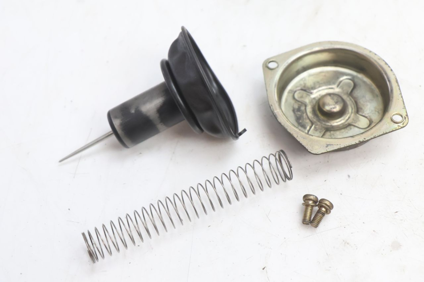 photo de VERGASER PEUGEOT KISBEE 4T 50 (2010 - 2017) - Kenmerkende details