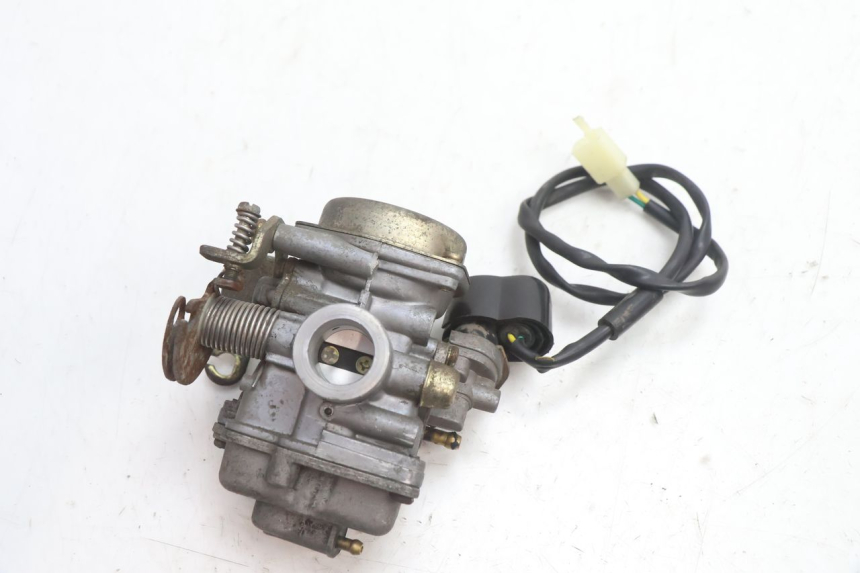 photo de VERGASER PEUGEOT KISBEE 4T 50 (2010 - 2017) - Andere kijkhoek