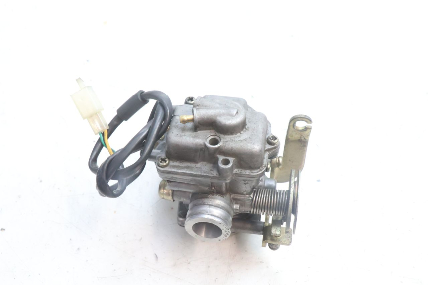 photo de VERGASER PEUGEOT KISBEE 4T 50 (2010 - 2017) - Bevestigingspunten