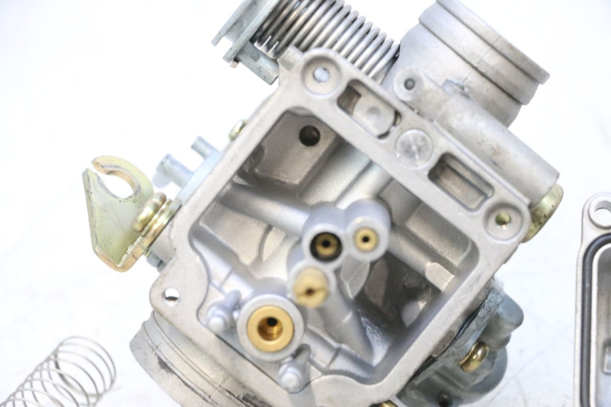 photo de CARBURATEUR KEEWAY MATRIX RX9 125 (2006 - 2007) - Focus op structuur
