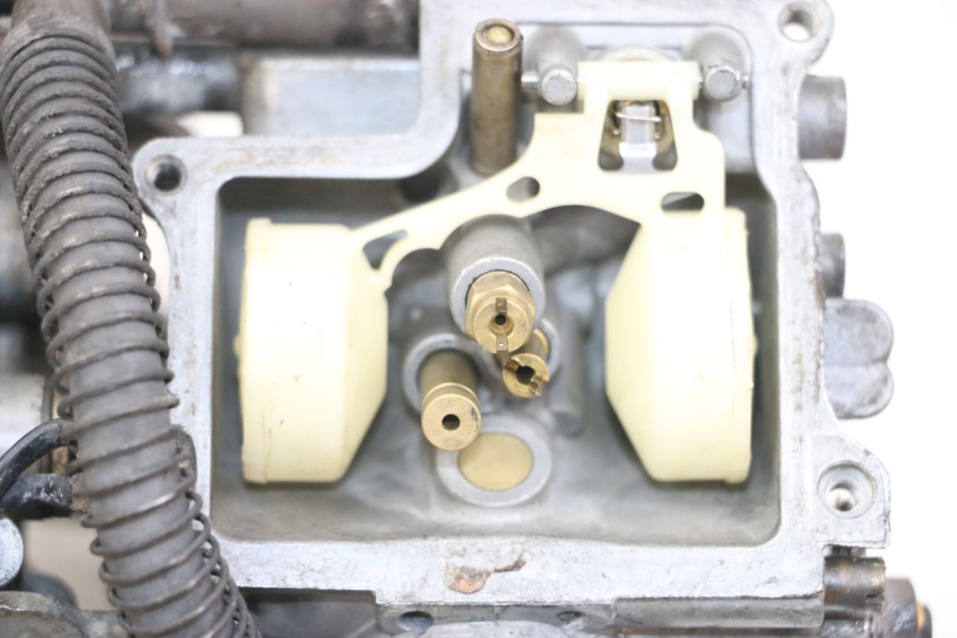 photo de VERGASER HONDA NTV DEAUVILLE 650 (1998 - 2001) - Detailaanzicht