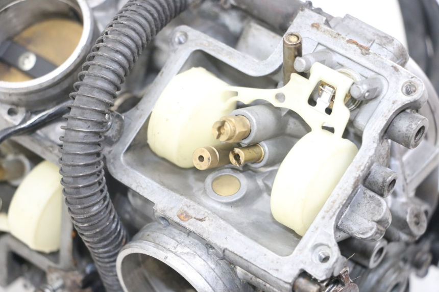 photo de VERGASER HONDA NTV DEAUVILLE 650 (1998 - 2001) - Aanvullende foto