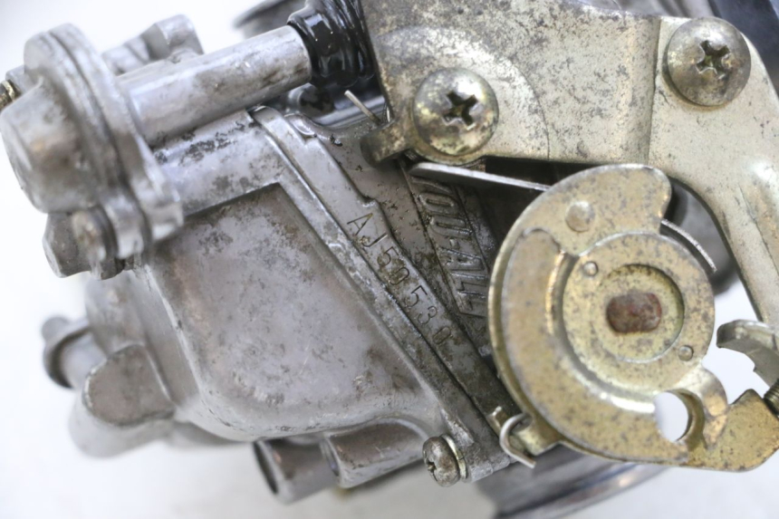 photo de VERGASER JM MOTORS OLDIES 4T 50 (2010 - 2020) - Zoom op gebruiksstaat