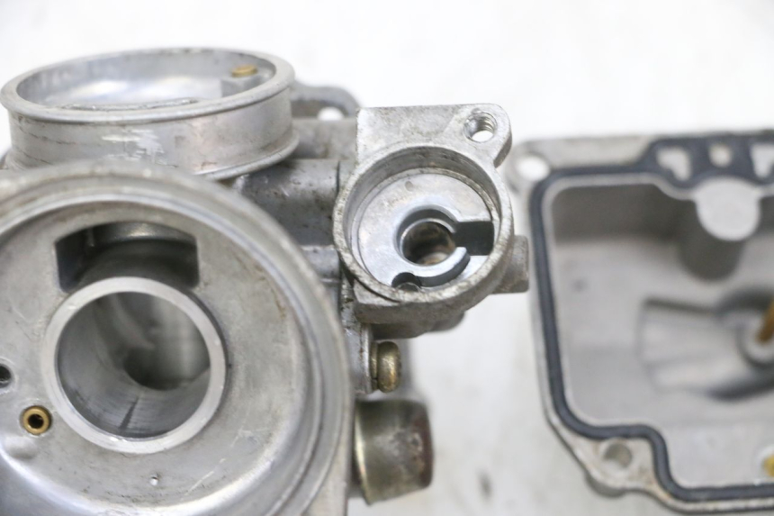 photo de VERGASER SYM ORBIT 2 4T 50 (2008 - 2017) - Zoom op componenten