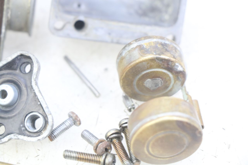 photo de VERGASER YAMAHA PW 80 (1983 - 2014) - Kenmerkende details