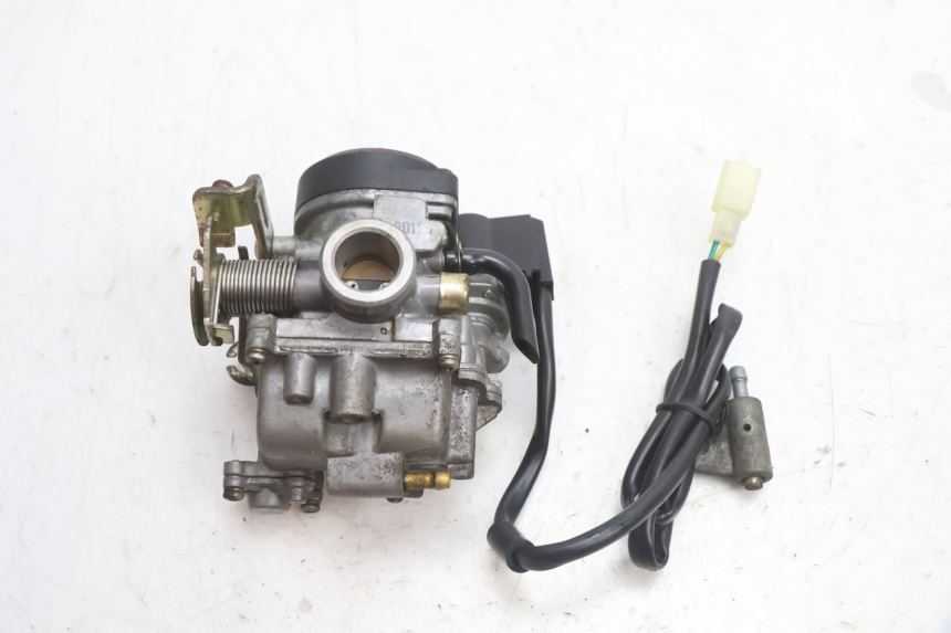 photo de CARBURATEUR YIYING RETRO 50 (2008 - 2017) - Zoom op gebruiksstaat