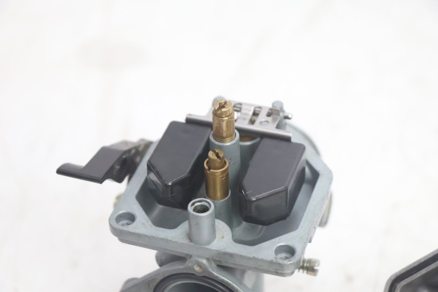 photo de VERGASER APOLLO RFZ 125 - Zoom op componenten