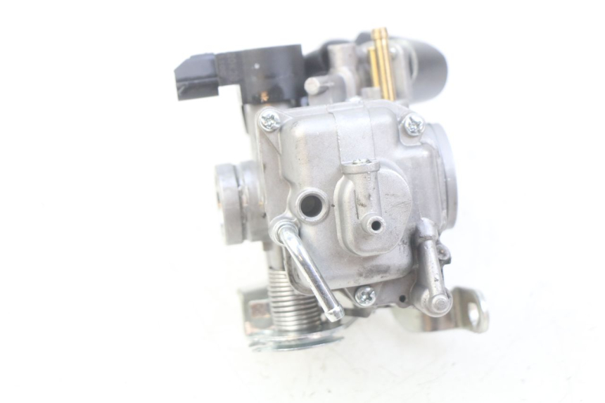 photo de VERGASER TNT MOTOR ROMA 10' 4T 50 (2019 - 2022) - Zoom op gebruiksstaat
