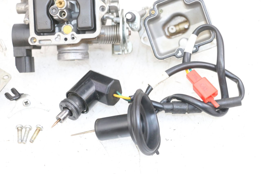 photo de VERGASER TNT MOTOR ROMA 10' 4T 50 (2019 - 2022) - Zoom op kwaliteit