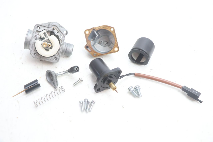 photo de VERGASER TNT MOTOR ROMA 12' 2T 50 (2007 - 2018) - Overzicht