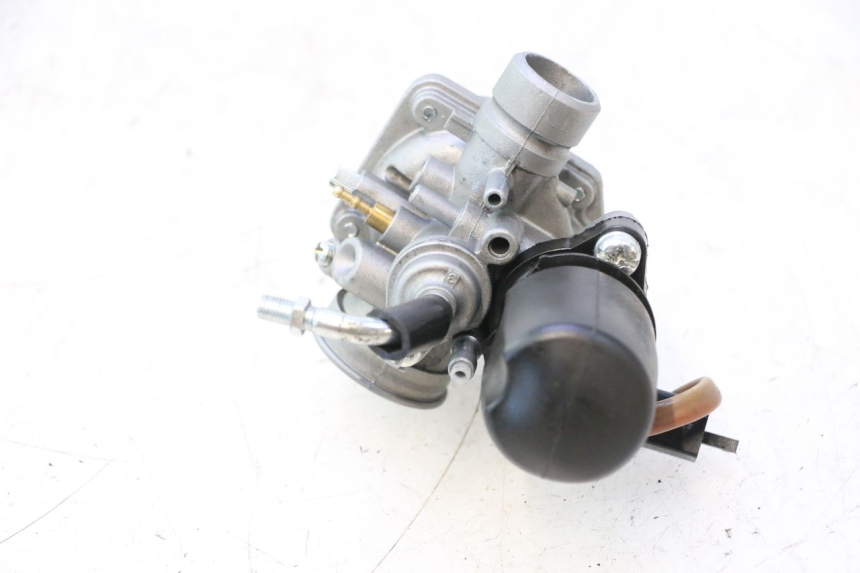 photo de VERGASER TNT MOTOR ROMA 12' 2T 50 (2007 - 2018) - Zoom op gebruiksstaat