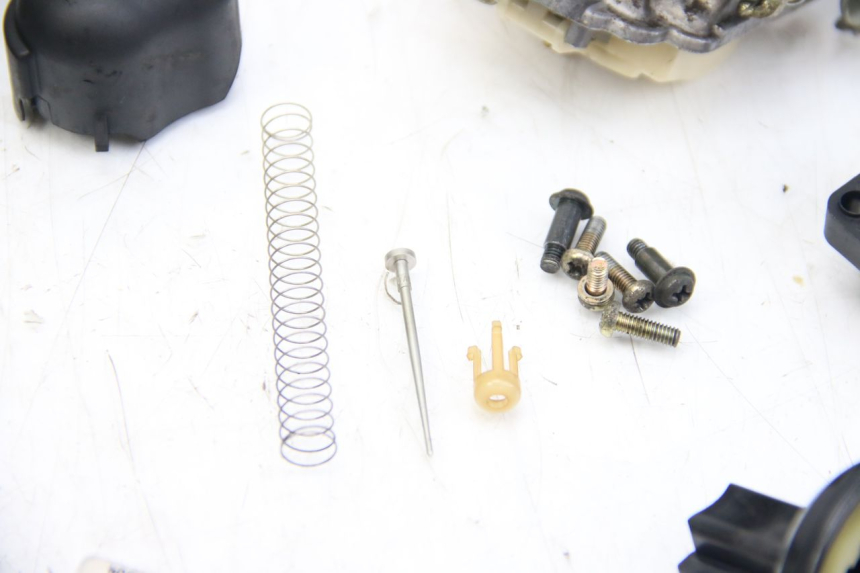 photo de VERGASER APRILIA SCARABEO 4T 50 (2009 - 2017) - Detailaanzicht