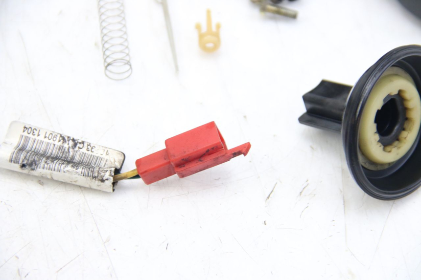 photo de VERGASER APRILIA SCARABEO 4T 50 (2009 - 2017) - Visuele inspectie