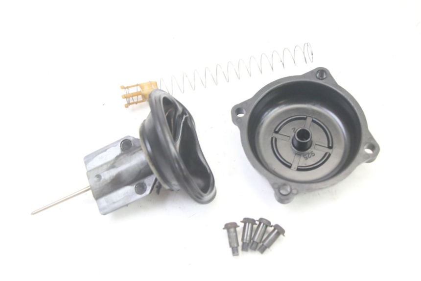 photo de VERGASER APRILIA SCARABEO GT TOURING 125 (1999 - 2005) - Zoom op componenten