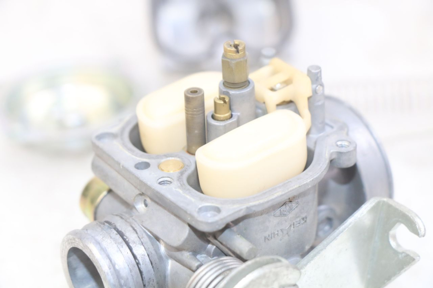 photo de VERGASER HONDA SCV LEAD 100 (2003 - 2007) - Zoom op componenten