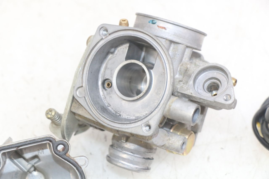 photo de VERGASER HONDA SCV LEAD 100 (2003 - 2007) - Detailaanzicht