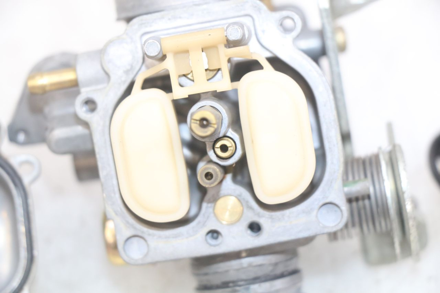 photo de VERGASER HONDA SCV LEAD 100 (2003 - 2007) - Visuele inspectie