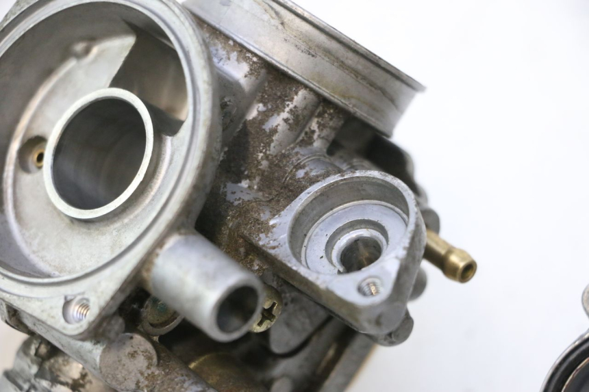 photo de VERGASER HONDA SCV LEAD 100 (2003 - 2007) - Kenmerkende details