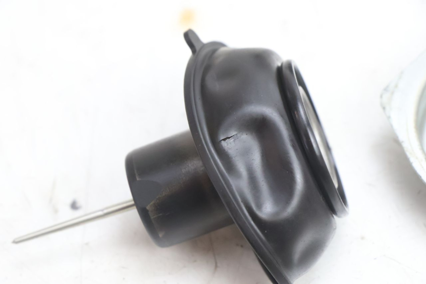 photo de CARBURATEUR HONDA SH 125 (2001 - 2003) - Zoom op componenten