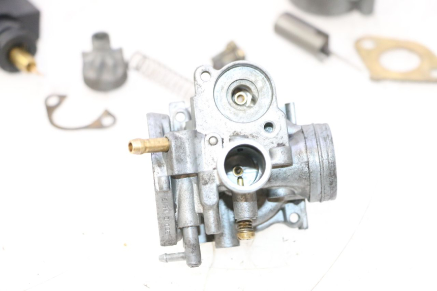 photo de VERGASER PEUGEOT SPEEDFIGHT LC 50 (1996 - 2002) - Zoom op componenten