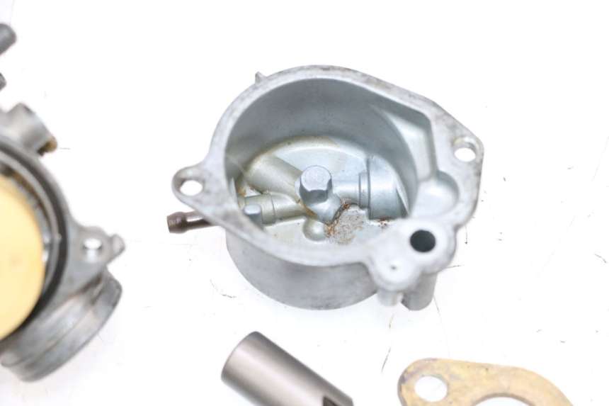 photo de VERGASER PEUGEOT SPEEDFIGHT LC 50 (1996 - 2002) - Focus op structuur